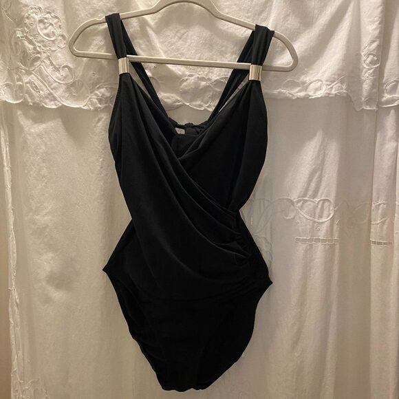 Jantzen Other - Jantzen Gathered Bust One Piece Womens Swimwear Size 14